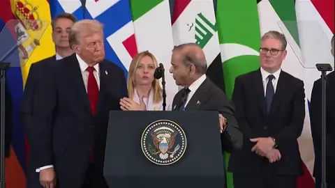 🚨US President Donald Trump thanks Prime Minister Shehbaz Sharif for the praise, says he wasn’t the kind of appreciation he received. Trump: “Wow, thank you, beautiful. That was beautifully delivered, I wasn’t expecting that.”