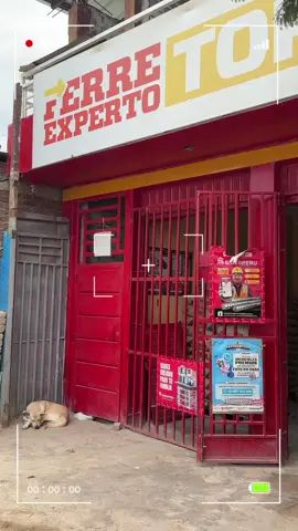 Porque en nuestra ferretería tenemos de todo 😄🔩… ¡Hasta dulces para endulzar tu visita! 🍭💛 #piuraperu  #castilla #ferretería  #detodounpoco  #divertido 