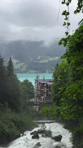 سبحان الله وبحمده، سبحان الله العظيم 🤍. #foryou #طبيعة #سويسرا🇨🇭 #شلال_غيسباخ 