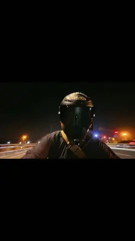 Giờ anh nơi đâu? #CapCut #bikeboy #nightride #foryou #overthinking 