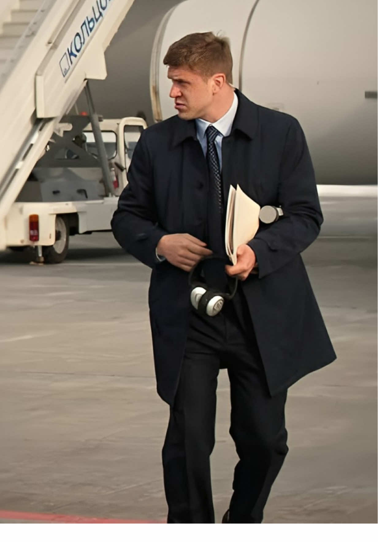 Looks like someone's cheeks are growing🤭🐼 📌October, 2025 #антонафиногенов #антонофинагенов #bodyguard #putinbodyguard #телохранительпутина 
