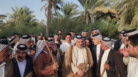 شارك الشيخ علي ال گحيط (شيخ الجبور العام) والدكتور ارشد الجبوري في عزاء السادة الاميال. بوفاة عميدها المرحوم صلال عبد الزهرة الميالي. اللهم ارحم الفقيد وأسكنه فسيح جناتك، وألهم أهله وذويه الصبر والسلوان. إنا لله وإنا إليه راجعون.