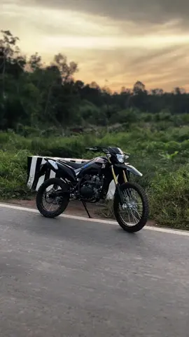 🌚#crf150l #crfnew2025 #fypage 