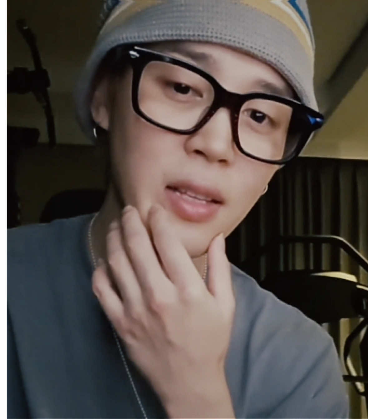 what happens in the bathroom stays in the bathroom right?  ac me  #jimin #jiminedit #parkjimin #bts #foryoupage 