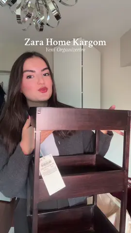 Duzenlerken cekmek isterdim ama kesin editlemeye usenicem… thank you @Çağla Oğuz Bülbül 🤭🤎 #zarahome #organizer #düzenleme #düzenleyici 
