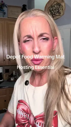 Having gatherings means food, and usually means that food sits out for hours. Let’s avoid tummy troubles by keeping food at safe temperatures with the @FEPPO-Home food warming mat. #hostingtips #partyfood #foodwarmingmat #tiktokshopcreatorpicks #tiktokshopblackfriday 