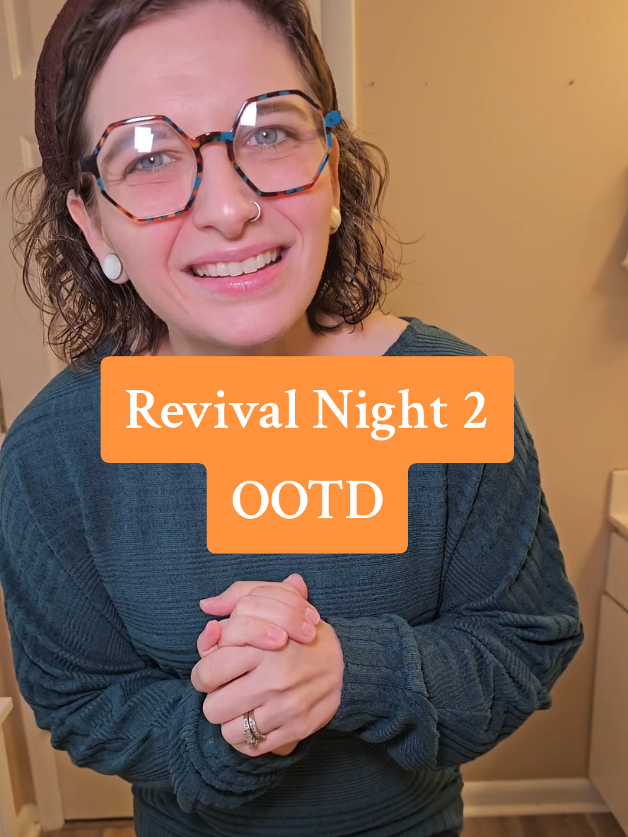 Fall Revial Night 2 Outfit of the day! I am LOVING this new blouse I got! So soft snd comfortable!  . . . . . . . . . . . . . . . . . . . #churchoutfits #OOTD #pastorswife #fallfashion #headcovering 