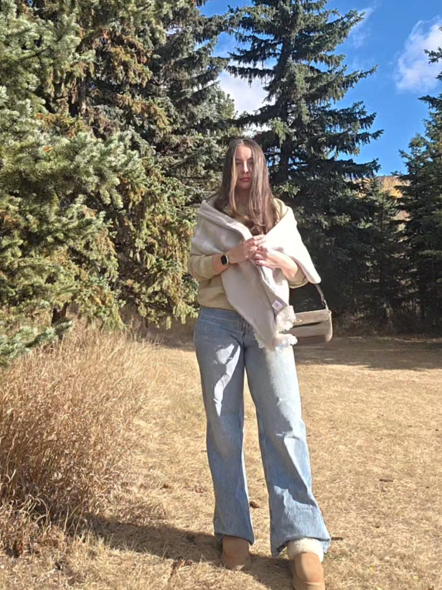 @SORRYIMBUSY®  #fallootd #fallfit #fallfitcheck #casualfallootd #uggtazzelle tazzelle 