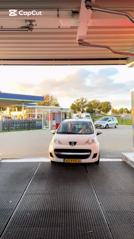 @𝕯𝕲 wat een vibe !!💓#carwash 