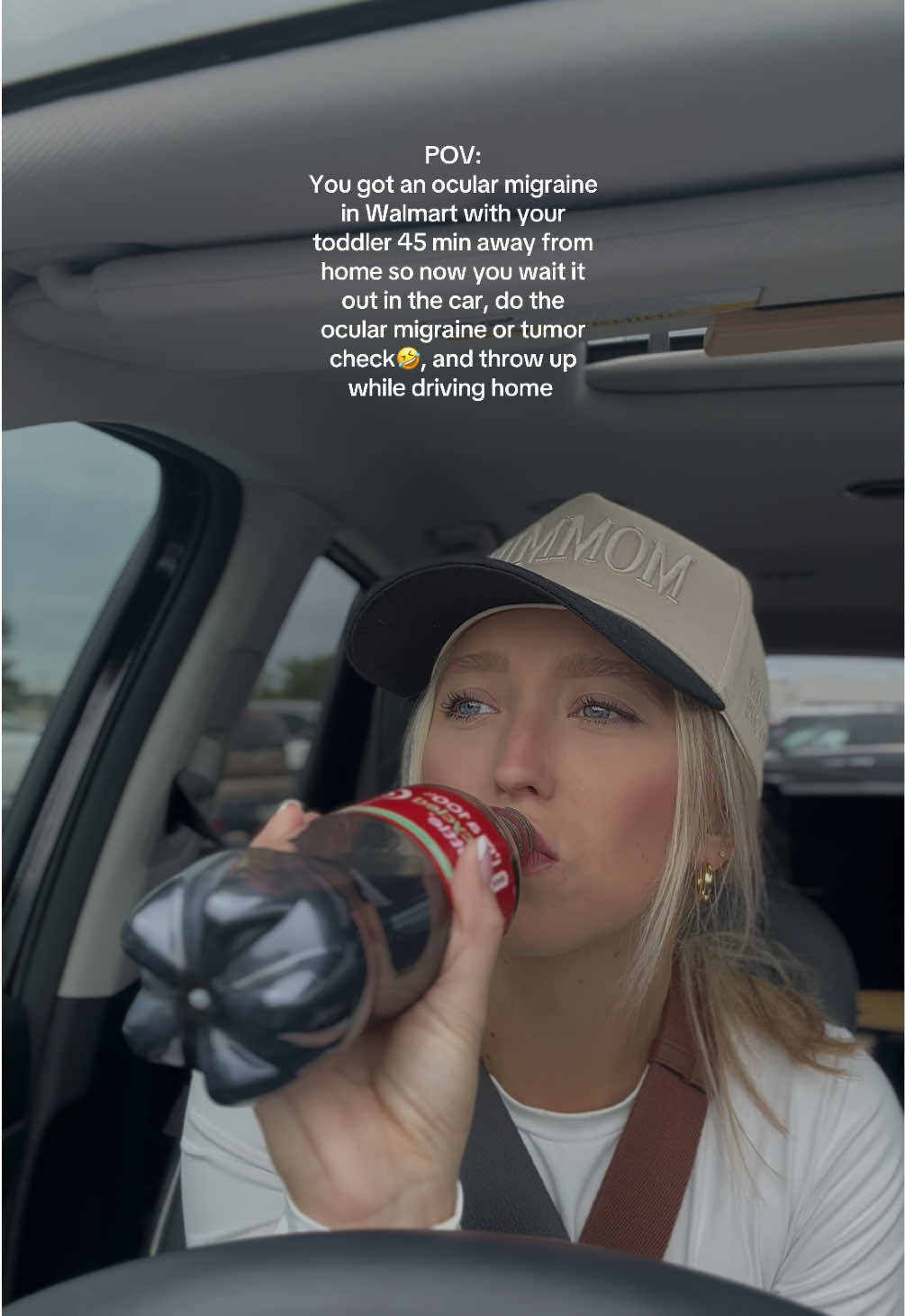 This will either reach the right audience or it won’t.. either way if you get ocular migraines how we doin?!?! Happy Monday 🫠  #migraines #migrainetiktok 