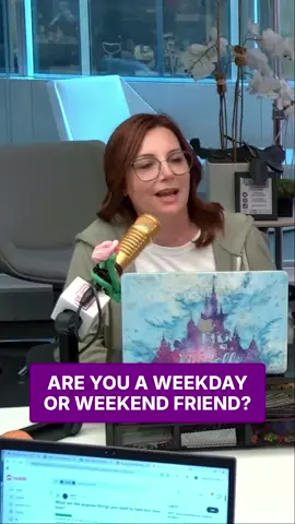 Do you also have weekday friends vs weekend friends? Weekday friends = dinner at 7, home by 10. Weekend friends = start at 9 and go all night! 🎉 Which type of friend are you?