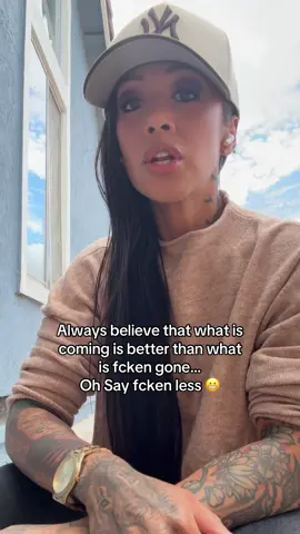 Have a great day yall ! Sweater weather babyyy finally ☺️☺️☺️ #fyp #foryou #positivevibes #wlw #wlwtiktok 