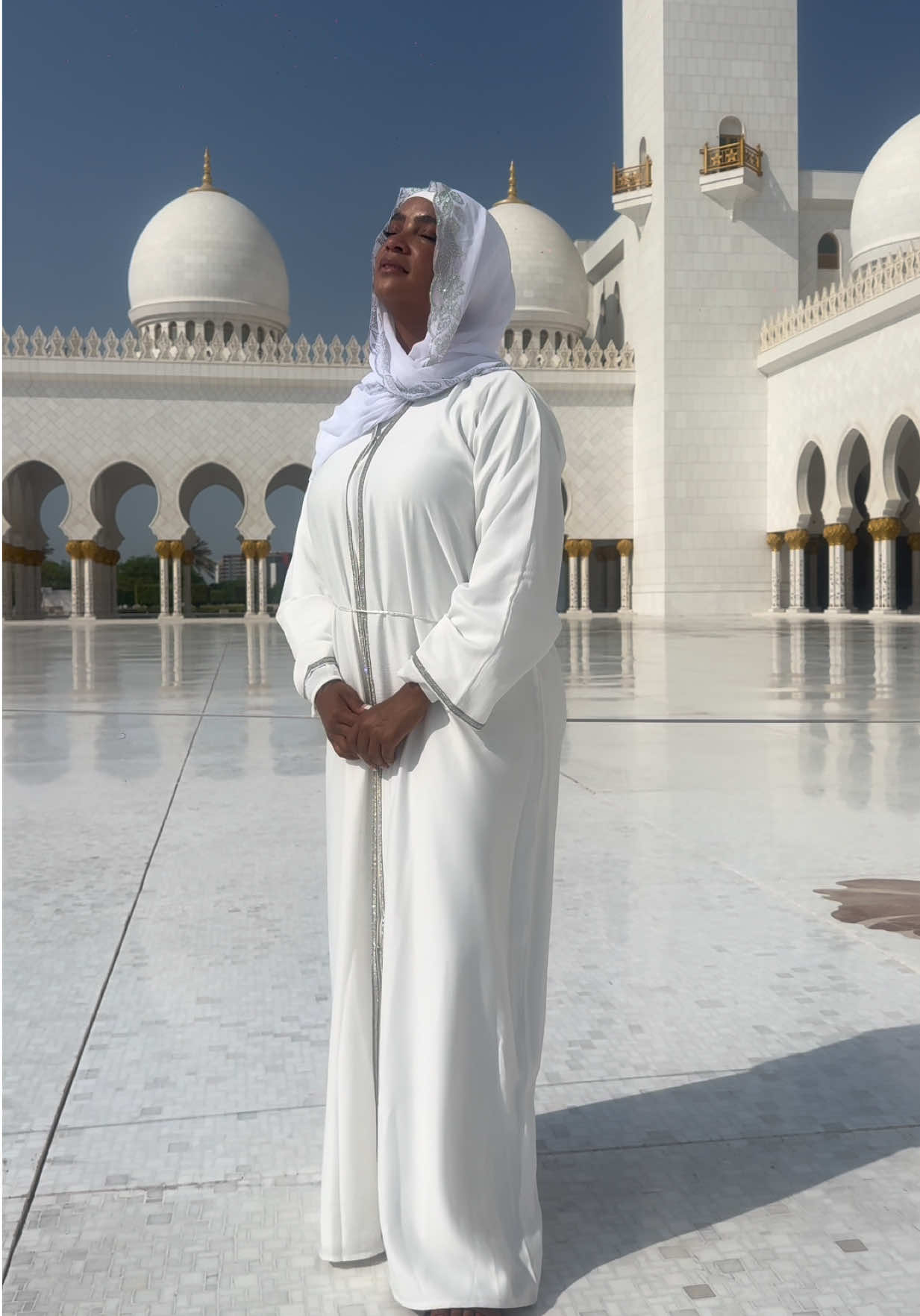 ESPIRITUALIDAD 🕊️hoy en Abu Dabhi MOSQUE 🕌 otro sueño hecho realidad 🤲🏽 #seidylanina #dubai #abudabhi 
