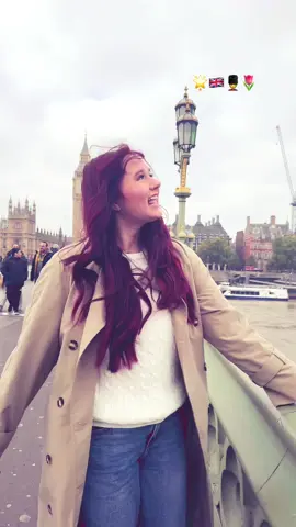 BUT IM DANCING LIKE A HOOOOO #london #fyp #londonbridge #fangirl #traveling 
