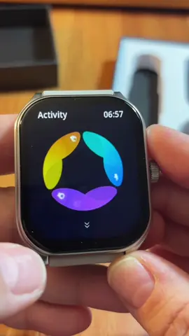 Monitorea tu salud, contesta llamadas y luce elegante sin romper el bolsillo. #SmartWatch #tiktokshopfalldealsforyou #Gadgets #TikTokMadeMeBuyIt #Tecnología 