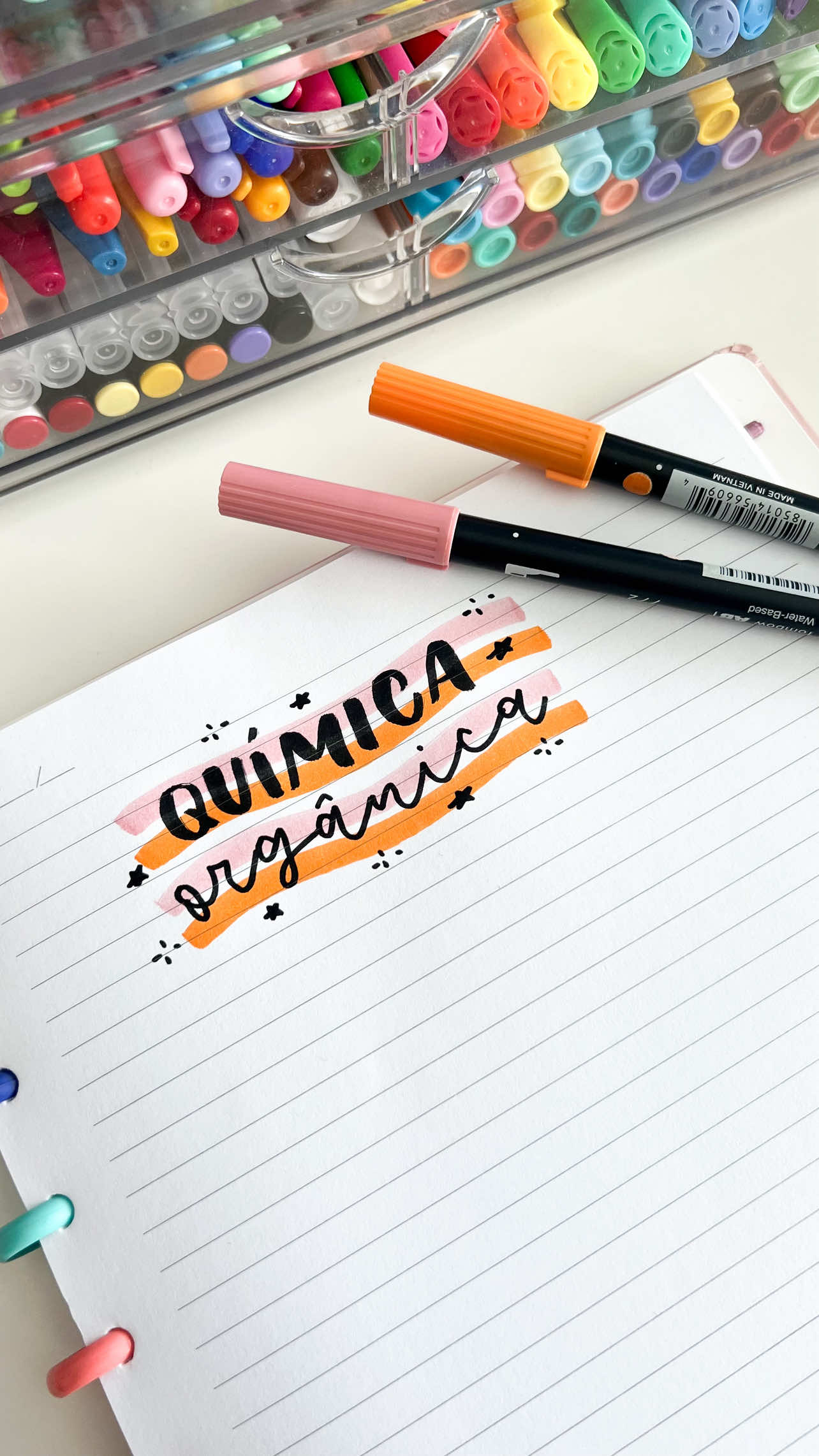 Ideia de título fofo 💫 • #lettering #papelaria #stationery #studytok #listeningapp -publi