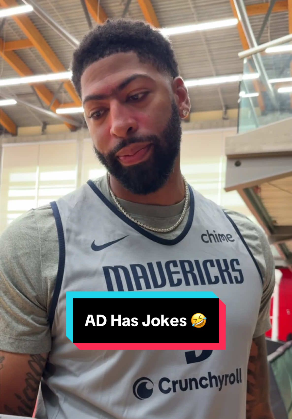 AD had jokes about this legendary photo op between three No. 1 picks with Kyrie & Cooper! 😂 #NBA #basketball #AnthonyDavis #CooperFlagg #KyrieIrving 
