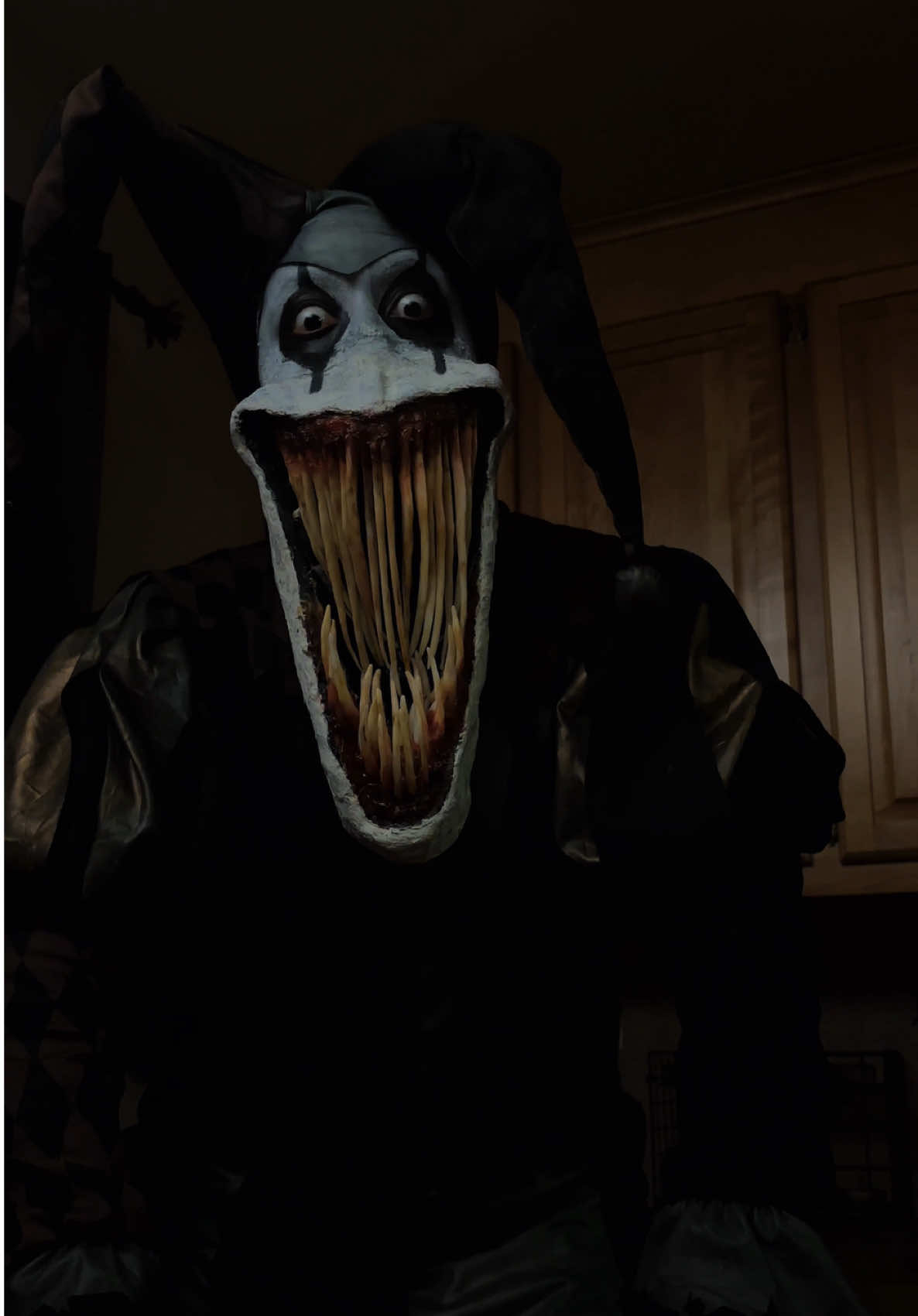 OH he ATE ! 😳🥧 #horrortok #scary #spookytreats #halloween #creatorsearchinsights 🎥: @jennicakyes 