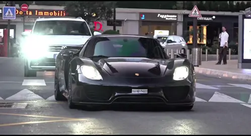 cars #foryoupage #carcommunity #carspotting #supercar #hypercar 