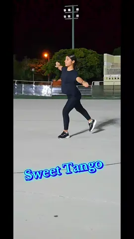 Primer día de la danza Sweet Tango, todo un reto! Alumna Isabella Sansores, categoría Youth, Escuela de Patinaje Artístico Yucatán. Créditos: @Isansore  #tammypatin #solodance #sweettango #patinajeartistico #escueladepatinaje 