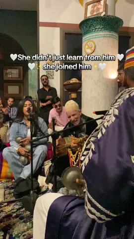 The gorgeous @Asmae hamzaoui with her iconic father maallem Rachid Hemzaoui❤️✨ #gnawa_morocco🇲🇦🇲🇦🇲🇦 #explorerاكسبلور🔥❤ #gnawamusic #culture @almakane ❤️