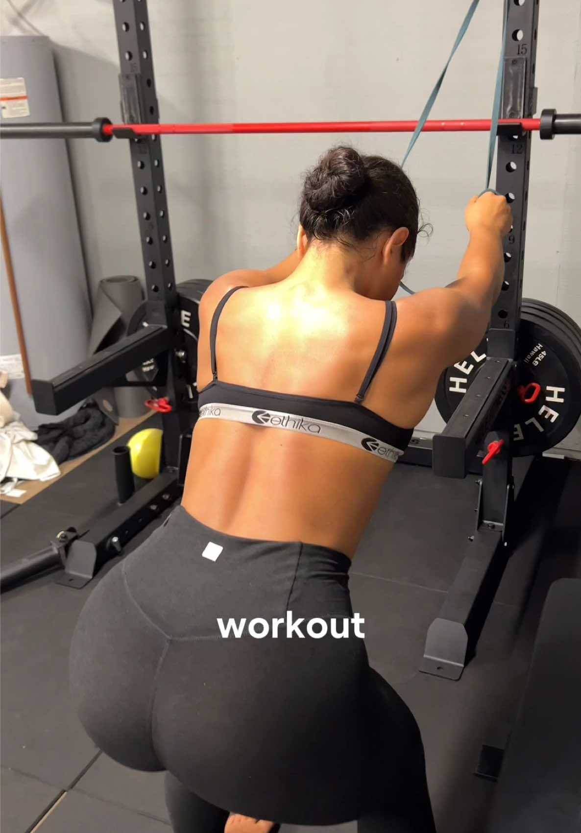 Imagine if you could have your dream body in just 6 weeks!?  The only way to see results is consistency. I watched my body TRANSFORM from lifting weights, which is exactly why I created this strength program with my trainer, Natalie. To make it easy and accessible for all women. Day 1 starts today, available in my bio.