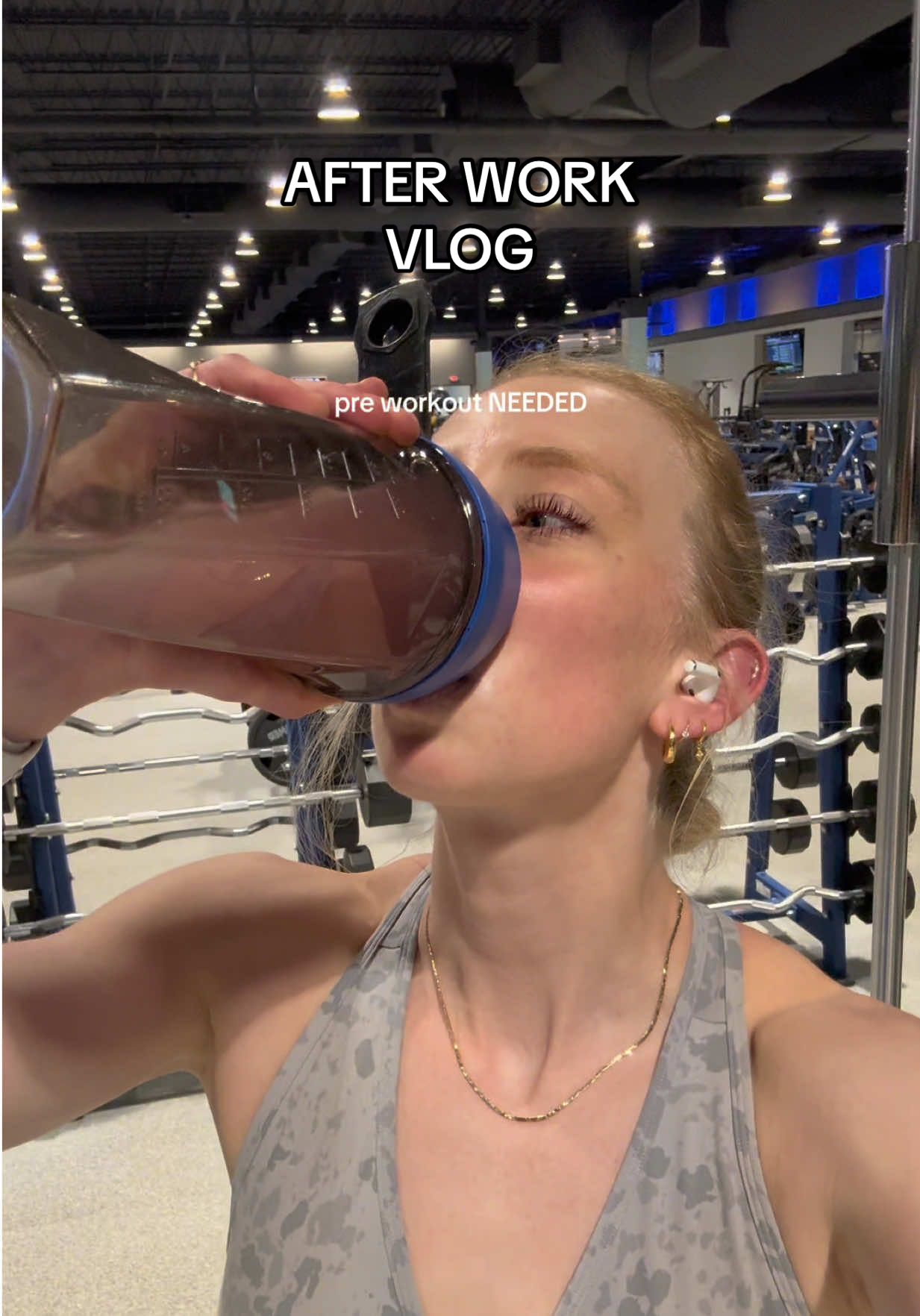 a quite ✨realistic✨ representation of my week nights after work 🍟 honestly loving the simple life rn 💞💞💞 #postgrad #5to9vlog #postgradlife #afterworkvlog #inyour20s  