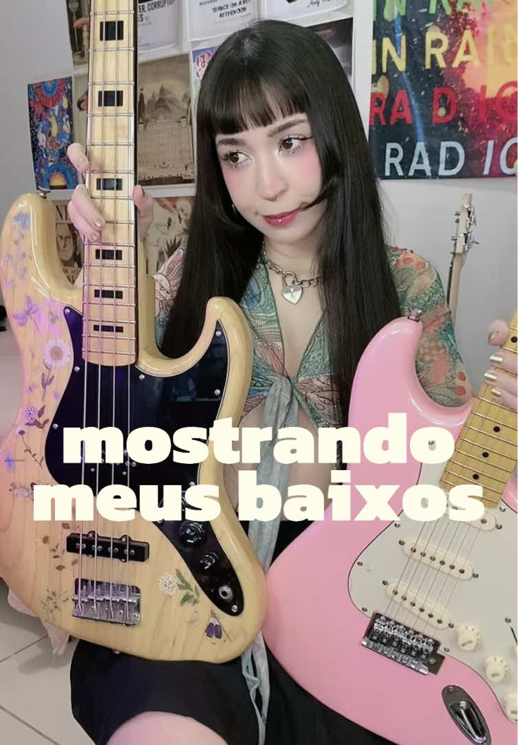 mostrando os meus baixos. muito obrigada pelos 10k🥳🎉 • • •me segue pra mais videos 🤍 @lelehbass • lives de seg a sex 22 hrs na twitch 💜 • •id baixo MercadoLivre: TVOH7Q-HH6H •id cordas MercadoLivre: TVOH7Q-E2T8 •id interface de audio shopee: CEM-FMF-UJQ • •edição @theus.production  • #bass #guitar #baixo #guitarra #basscover #guitarcover #yamaha #tagima #fender #gibson #moisesai #brasil #brazil #🇧🇷 #latam #femalebassist #fyp #fypage 