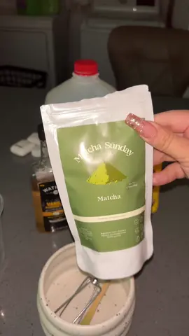 #strawberrymatcha #icedmatcha #matchasunday 