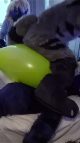 Ballon makes boom 🎈💥
