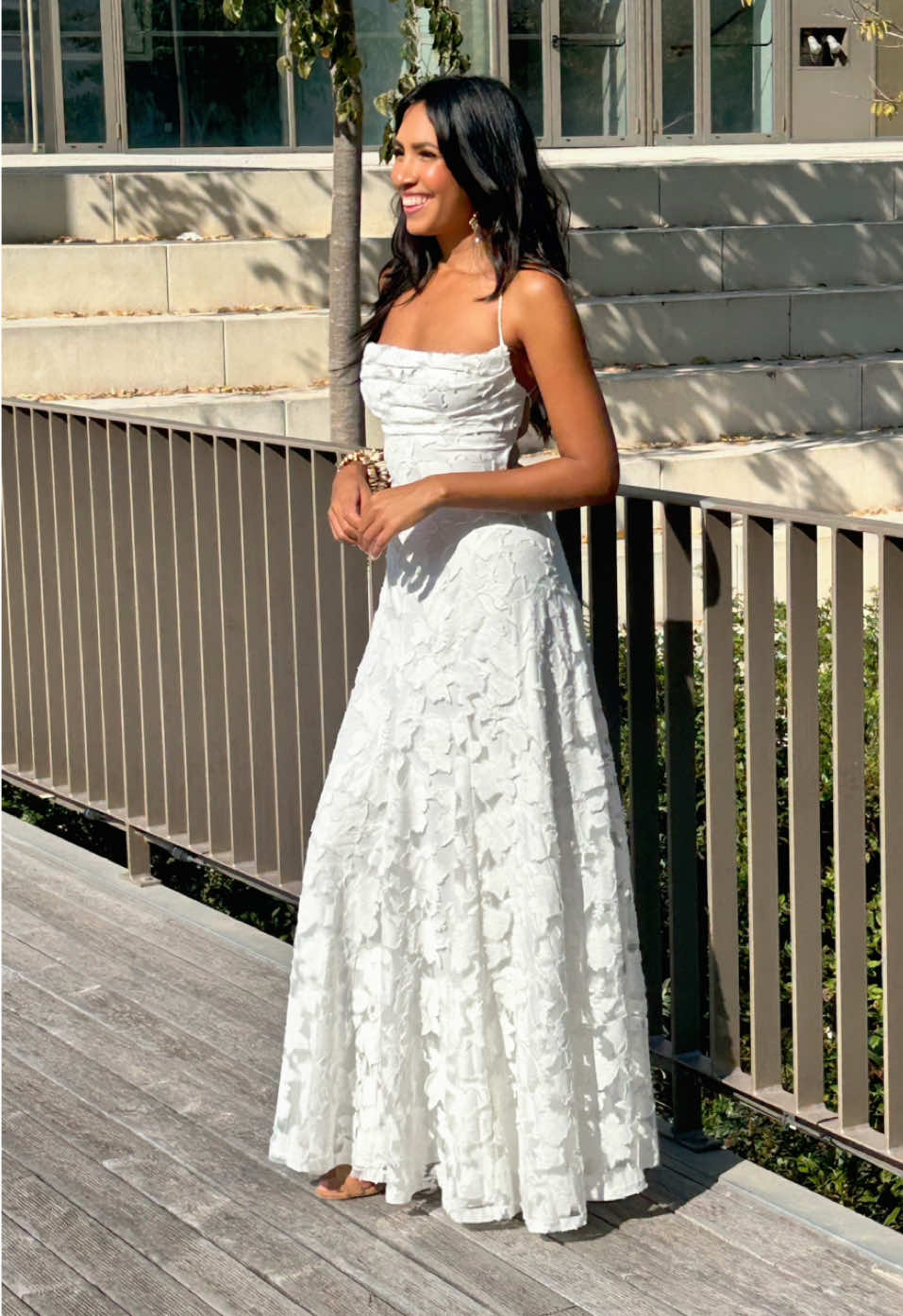 Les looks d’automne attendront encore un peu… L’été s’attarde, et moi j’en profite 💛☀️ Robe @Babyboo Francis Maxi Dress  #OOTD #ootdinspo #dress #fashiontiktok #styleinspo 