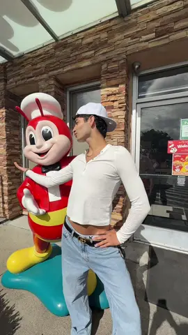 Yes I’m a fan. @hybelabels.audition @KATSEYE @Jollibee #touch #katseye #jollibee #filipino #fyl