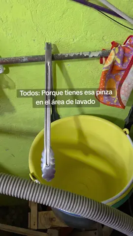 es un pequeño truco pero inquebrantable para alcanzar la ropa #tip #organizacionhogar #estilodevida #laundry #laundryservice 