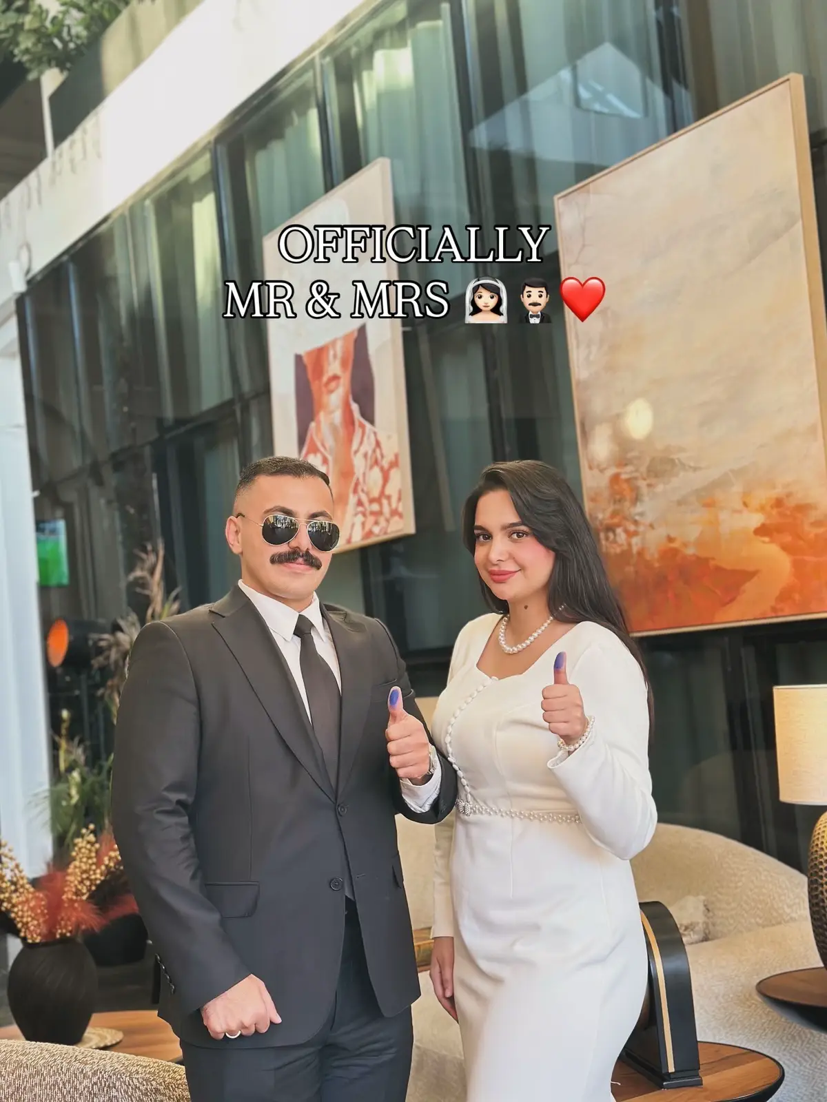 👰🏻‍♀️🤵🏻‍♂️💍❤️