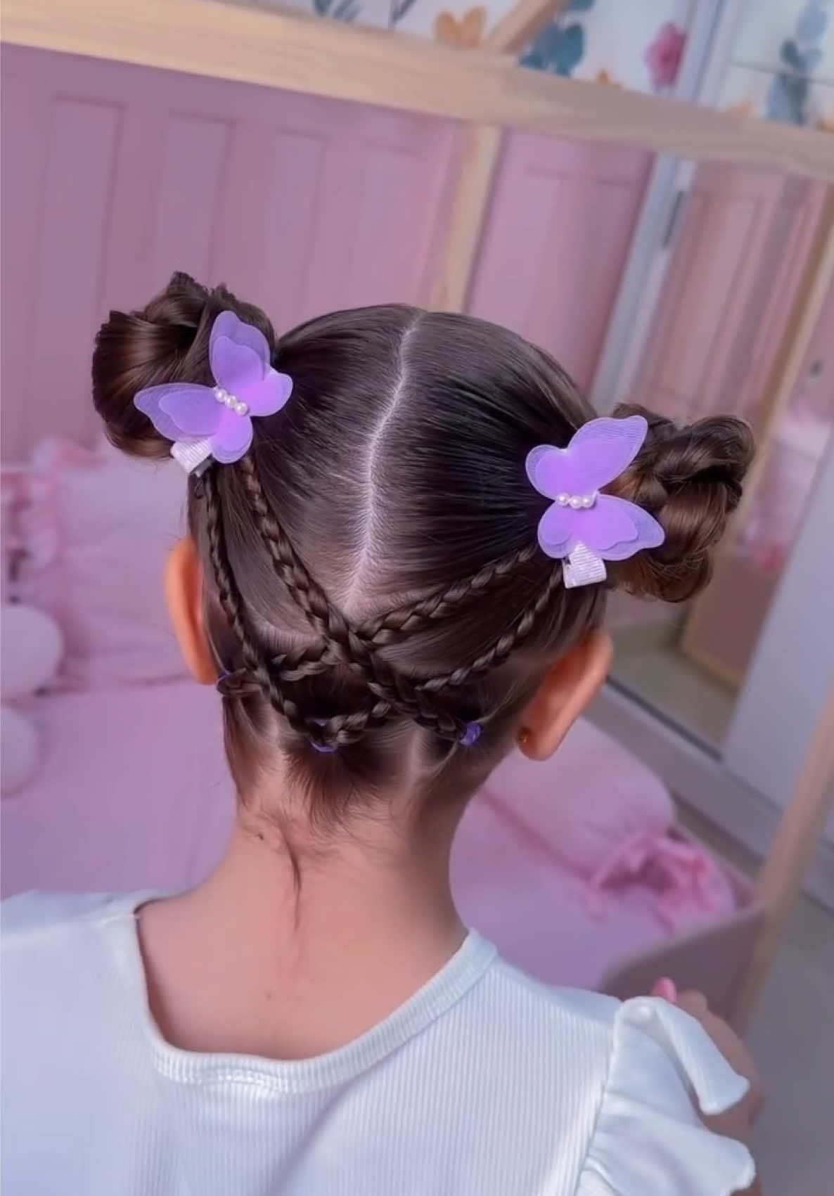 Penteado do dia ❤️ . . . . . . . #penteado #penteadosfaceis #peinados #maedemenina #penteados 