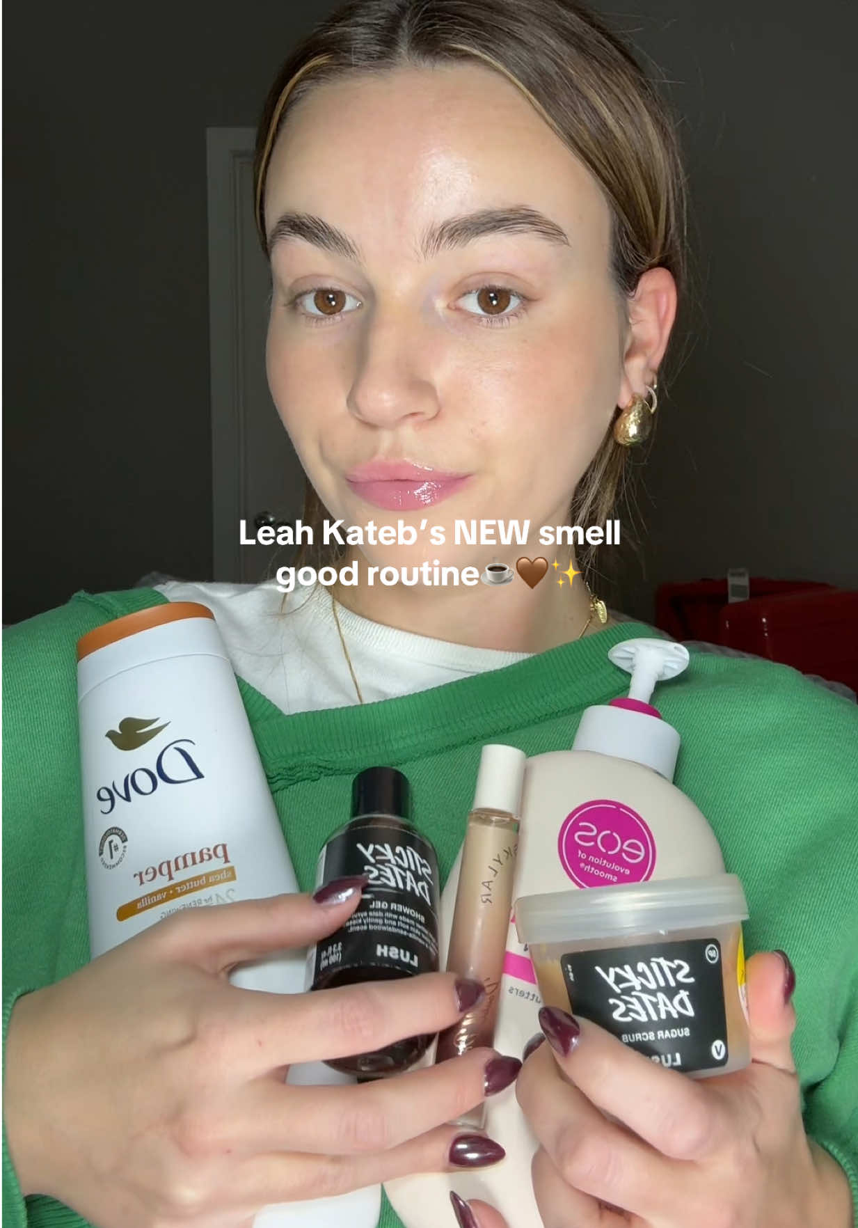 @leah.kateb NEVER MISSESSS omg this routine is incredible 🤎⭐️☕️ @eos Products @LUSH @Skylar Clean Beauty @Dove Beauty & Personal Care  #leahkateb #LoveIsland #bodycareroutine #gourmand #beauty 