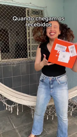 Eu juro gente… chegou aqui, eu tentei evitar ao máximo comer, mas tinham tantos sabores… eu não resisti 😩 . . . #intoleranciaalactose #intolerantealactose #lactose #intolerante #intolerancia 