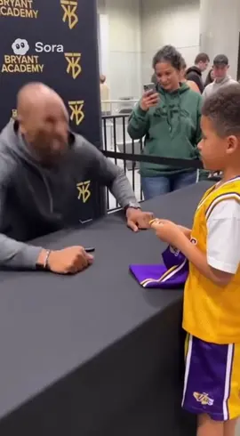 “kobe chill!” #trending #ai #kobe #basketball #goat 