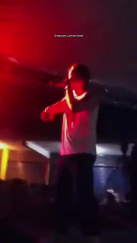 Presentación del álbum “Muerte” en San Antonio de los Altos - Venezuela (MERCASALIAS). En este pequeño fragmento está interpretando el tema “Maquiavélico”. Tema: Maquiavélico @Black kamikase @👑The Royal pen✍️ @ElSombra @G-zus @𝐌𝐀𝐄𝐒𝐓𝐑𝐎 𝐏𝐏𝐊 @convicto de musa @Siky @H @soymoroxbpm  #allweneedislove #canserberovive #nimasnimenos #paratii #venezuela 