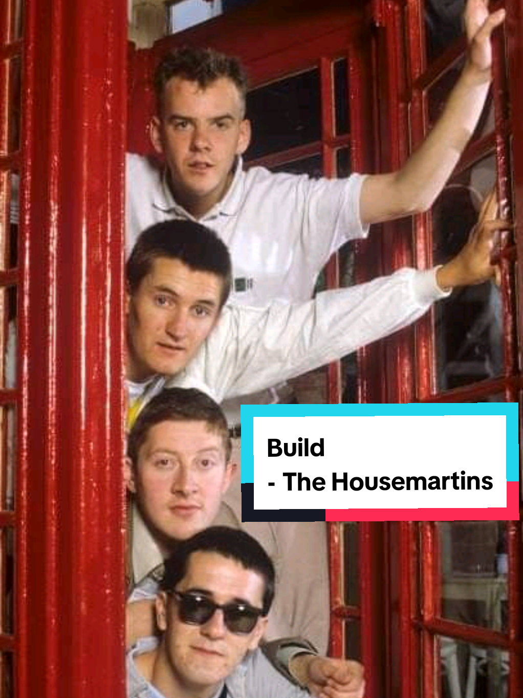 - Build Canção de The Housemartins ‧ 1987 Entre melodia suave e letra profunda, The Housemartins construíram um clássico 🏙️ #Build #TheHousemartins #80sClassic #Fyp #EmotionalVibes 