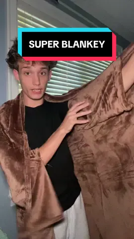 Sleeved blanket for this cold season, for only $40. #coldweather #blanket #blanketlife #superblanky 