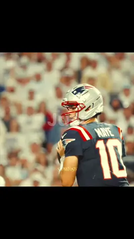 Is Drake Maye A Top 3 QB Right Now? #drakemaye #patriots #newenglandpatriots #nfledit #newengland @New England Patriots  