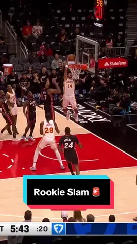 Hawks get the steal ➡️ Asa punches it in 🥊 #NBA #basketball #Hawks #AtlantaHawks #Dunk 