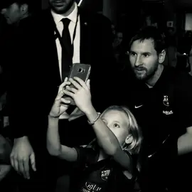 خلا بالقلب ونه !! 😞 #fyp #barcelona #lionelmessi#lionelmessi10 #fyppppppppppppppppppppppp 