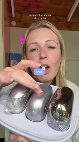 🎄 Give the gift of glow this Christmas with the @Shark Beauty FacialPro Glow-Boosting Facial System. Perfect for tired, winter-dull skin — it helps refresh and hydrate using gentle micro-infusion and LED technology. A thoughtful, cozy self-care gift for women who do it all. 💆‍♀️✨ #TiktokMadeMeBuyIt #BlackFriday #cosyseason #ChristmasGiftIdeas #skincare