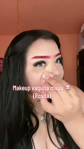 Si lo hacen me etiquetan 💗😍 Maquillaje de vaquita en color rosita 💕🙊#fypシ゚ #pelinegras👩🏻🖤 #maquillateconmigo #maquillajevaca🐄🐄🐄🐄 