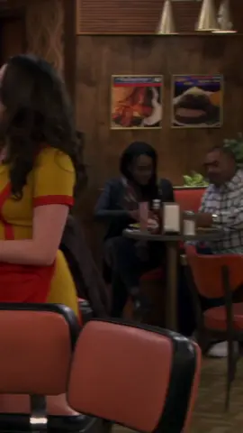 Mi sueño godín ✨ ¿Quién más? 🙋‍♀️🙋‍♂️ #2BrokeGirls #Max #PrimeVideo #AmazonPrimeMX