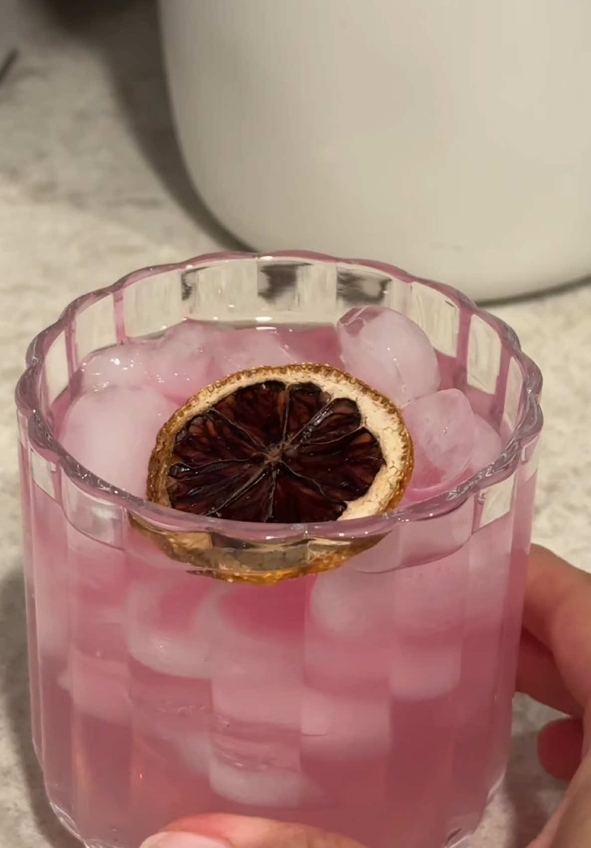 This Mocktail it’s so good! Must try 🍹 👌🌴🍍 #mocktail #mocktails #mocktailrecipe #drinkidea #aguadekefir @aguadekefir 