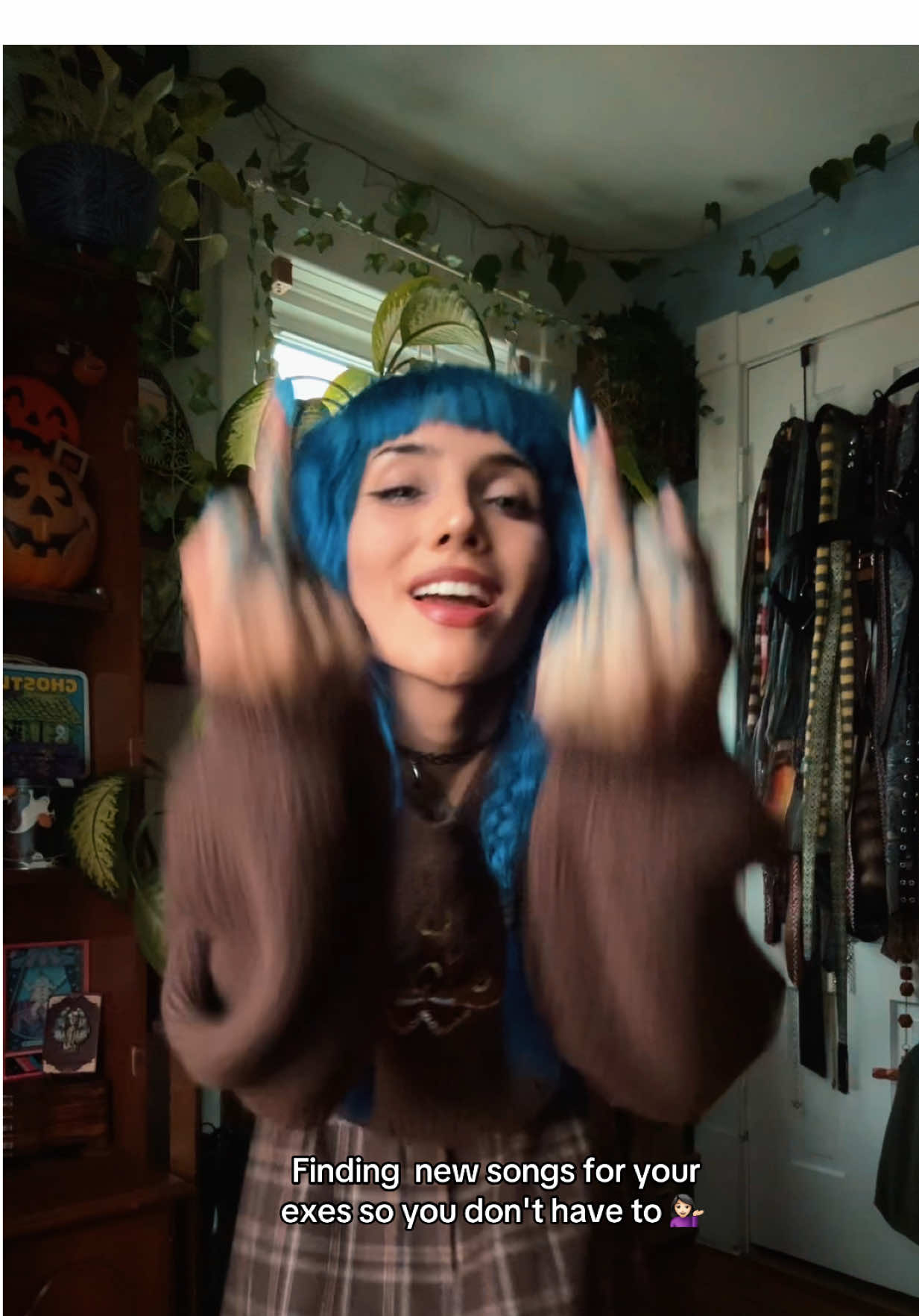 Upset I don't have anyone to dedicate this song to 😂 anyone else? • #skyenewman #fuanduf #bluehir #trend #dance 