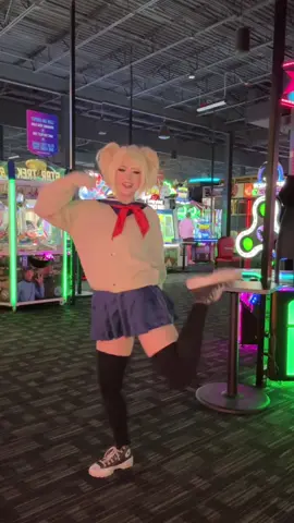 me everytime im reminded this is the last mha season 🥲 #bokunoheroacademia #bnhacosplay #myheroacademia #mhacosplay #himikotoga 